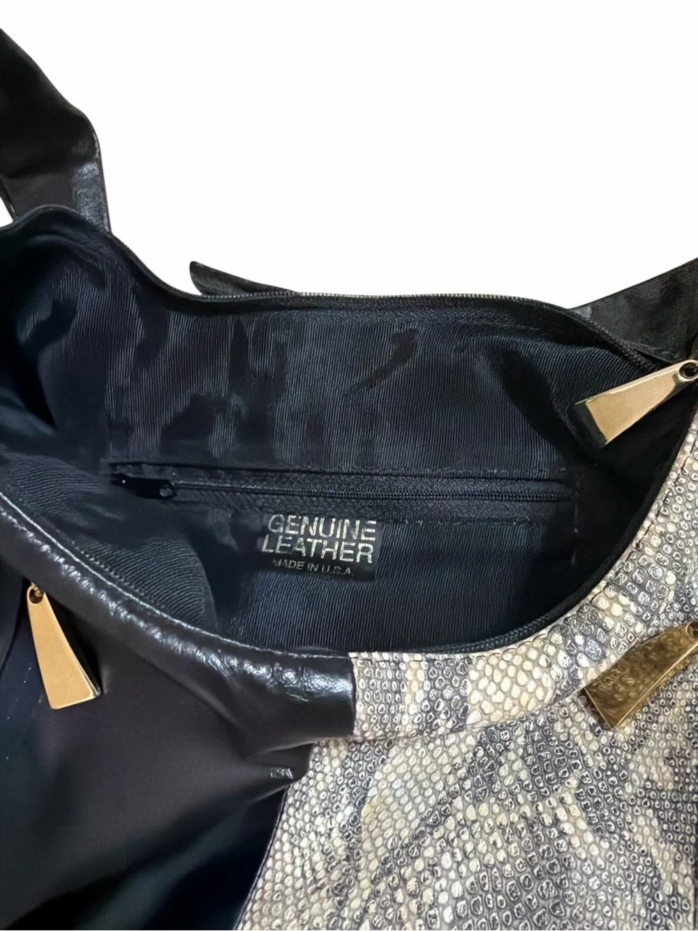 Tejrasila contemporary hobo